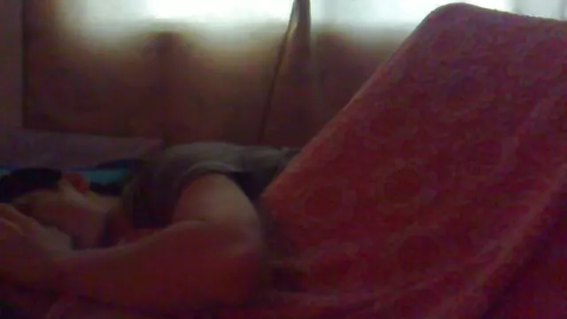 Pelirroja adolescente sospechosa es desnudada y follada por un videos xxx travestis en español guardia