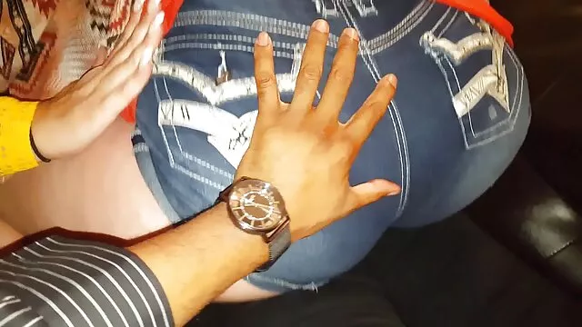Chica de videos xxx de colombianas en español pelo azul tetona se masturba
