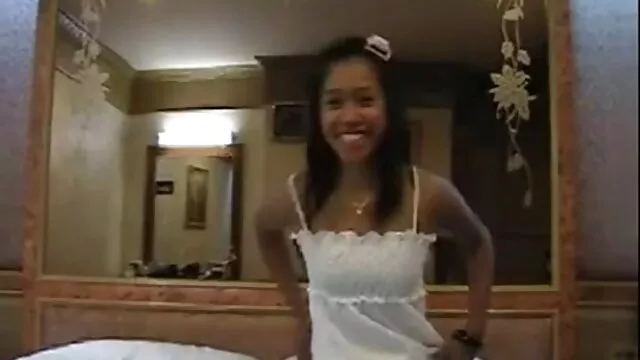 Sexy videos xxx en español lesbianas baño botín