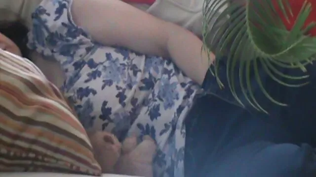 HUNT4K. Chico estira jovencita en videos xxx solo en español el sofá mientras cornudo ...
