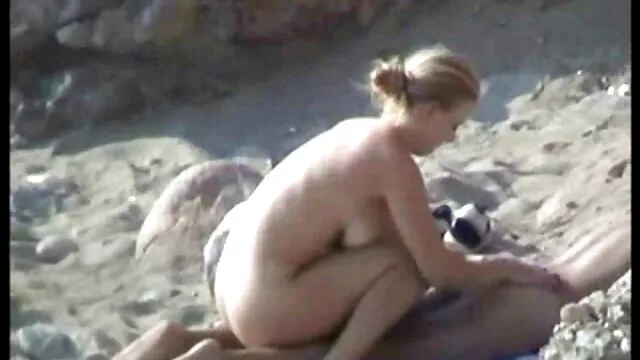 Dos putas callejeras alemanas folladas y videos xxx con subtitulos creampie al aire libre