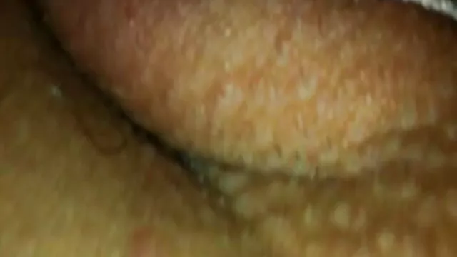 Adolescente sexy en jeans ajustados consolador y digitación su videos xxx completas coño