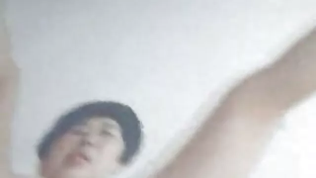Adolescente linda videos xxx de colegialas en español chupa una polla dura como un profesional
