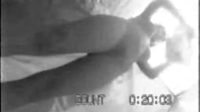 La pequeña adolescente Joanna tiene su videos xxx en e pequeño culo jodido